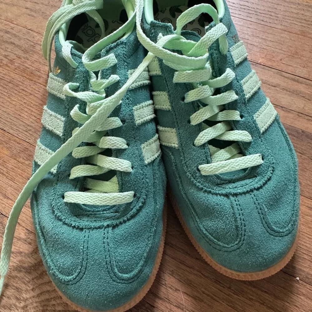 adidas Spezial Women's Teal & Mint Suede Sneakers. Pre/owned - Picture 6 of 7